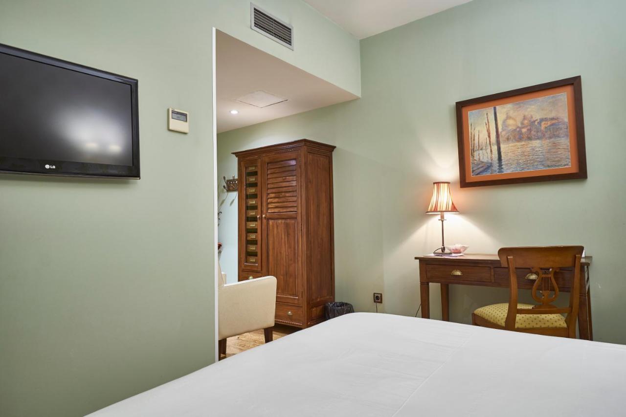 Double Room,1214735833:JPEG